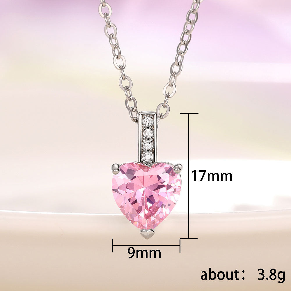 O-shaped Chain Necklace With A Zircon Heart Pendant
