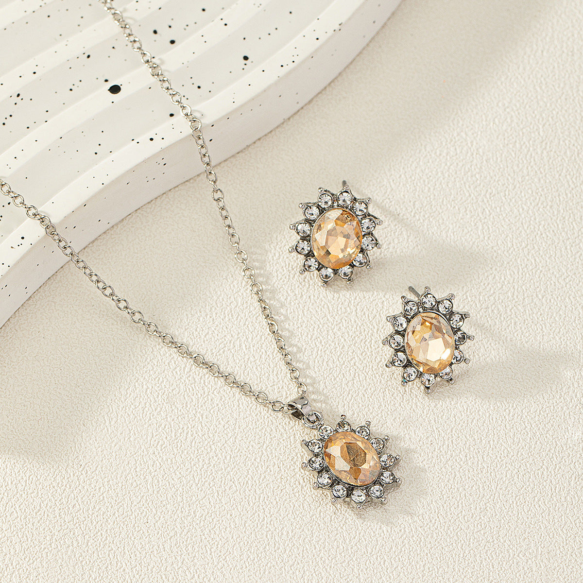 SUNFLOWER Zircon Ear Stud Necklace Suit