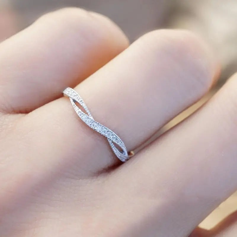Twisted-cross Wedding Ring