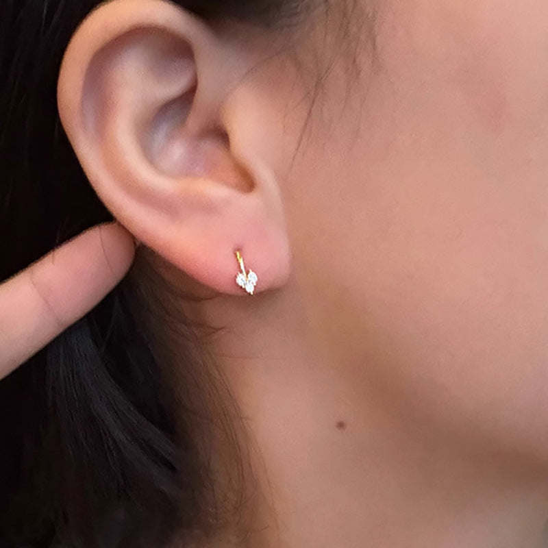 Simple And Elegant Heart-Shaped Stud Earrings