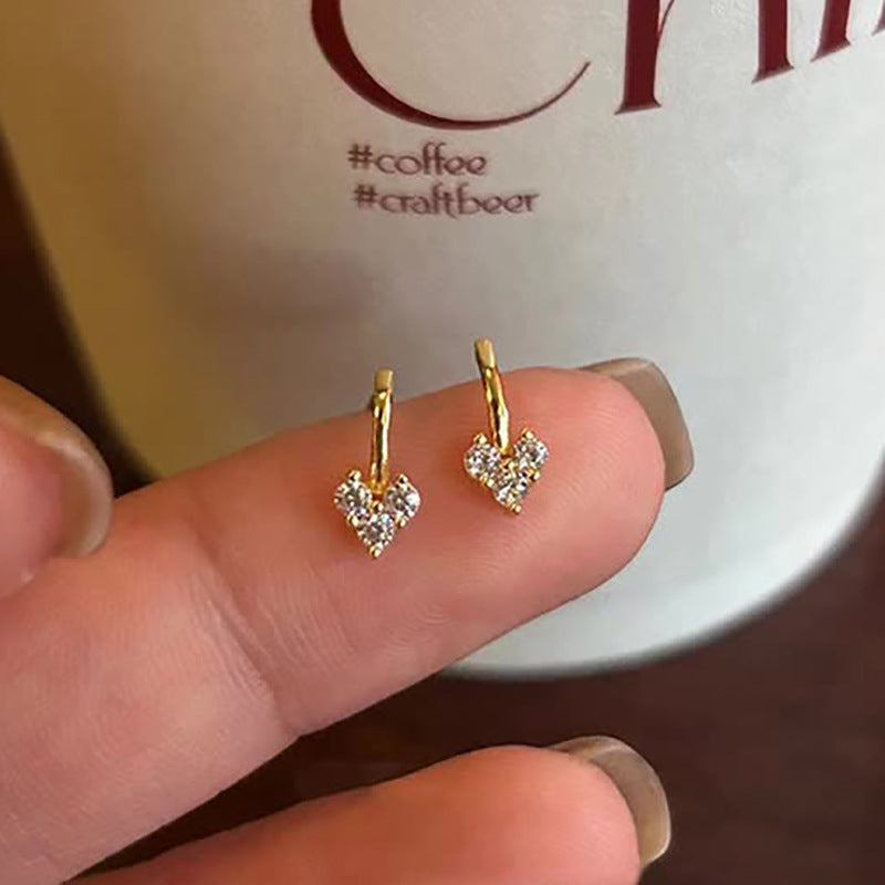 Simple And Elegant Heart-Shaped Stud Earrings